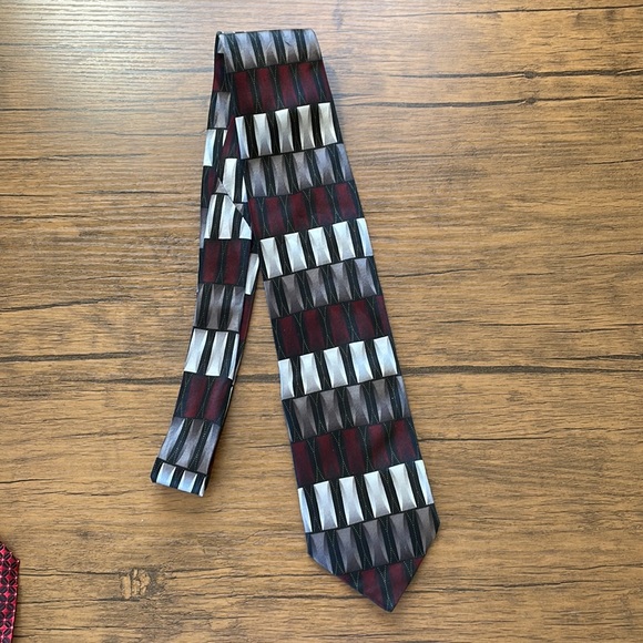 Assorted Ties - Picture 5 of 16
